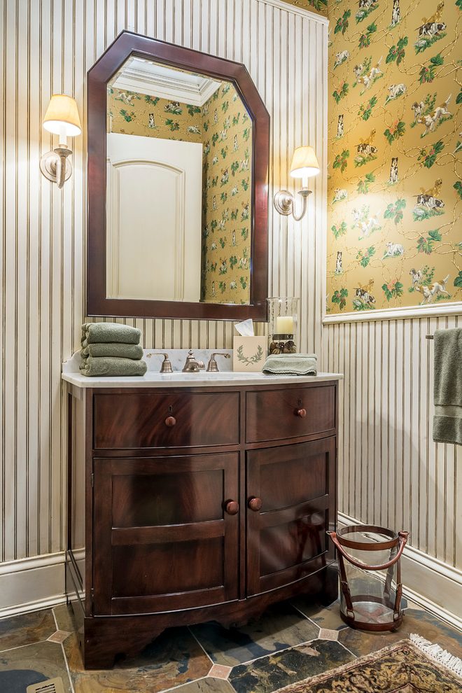 Wall Sconce And White Painted Wood Dark Wood Mirror - Bathroom - HD Wallpaper 