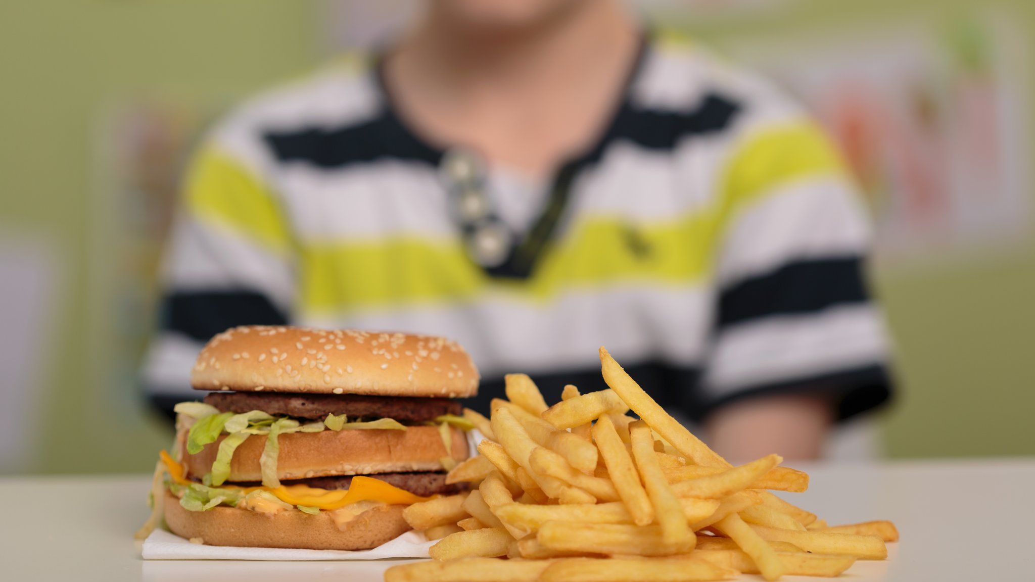 Fast Food At Schools - HD Wallpaper 