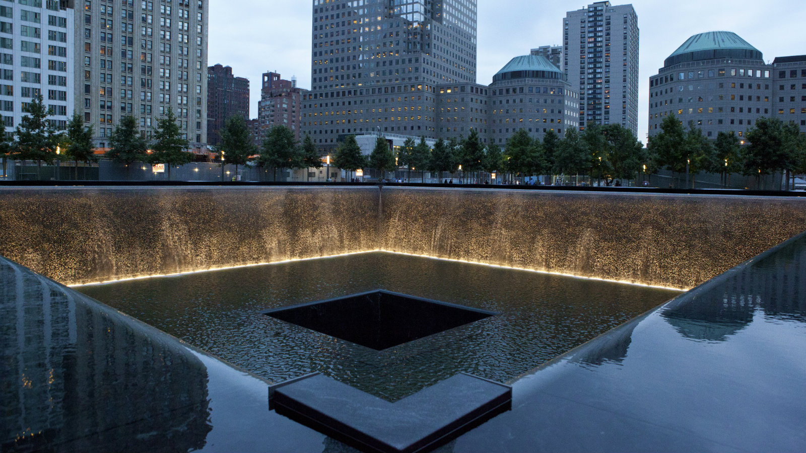 Penderitaan Kelompok Muslim Di Timur Tengah Pasca Tragedi - World Trade Center 2017 Memorial - HD Wallpaper 