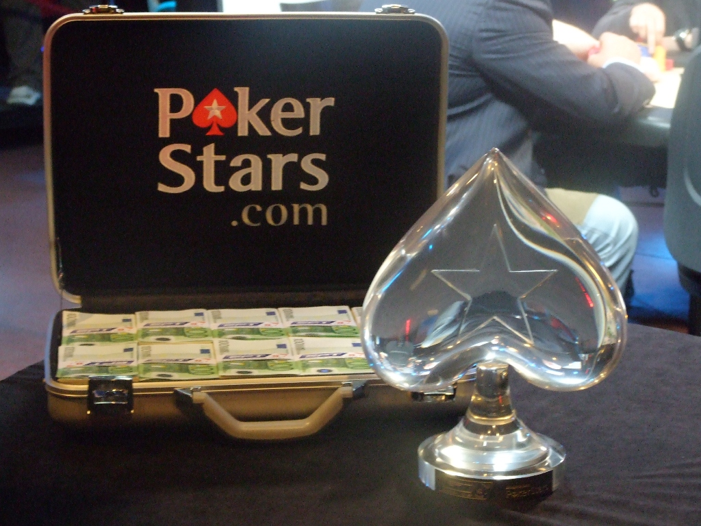William Fry - Pokerstars Trofee - HD Wallpaper 