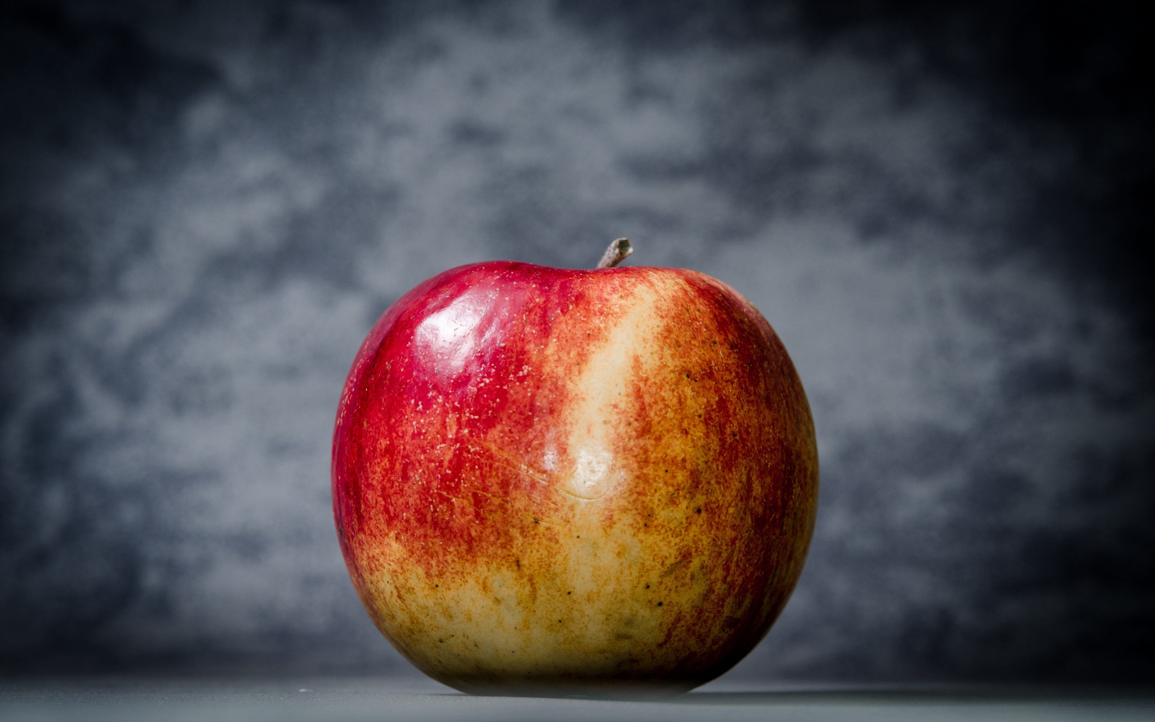 4k Image Of An Apple - 3840x2400 Wallpaper - teahub.io