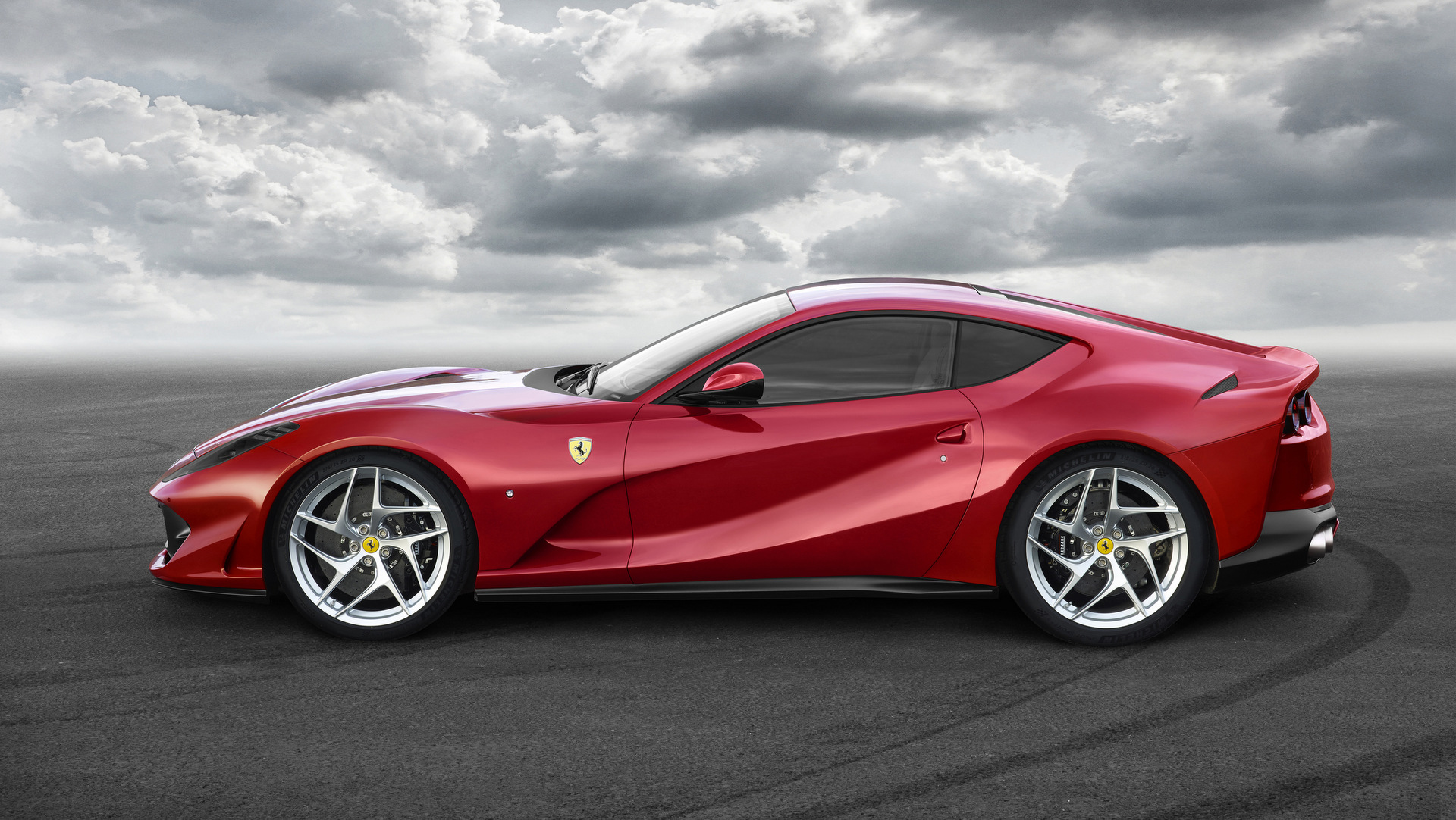 2020 Ferrari 812 Superfast - HD Wallpaper 