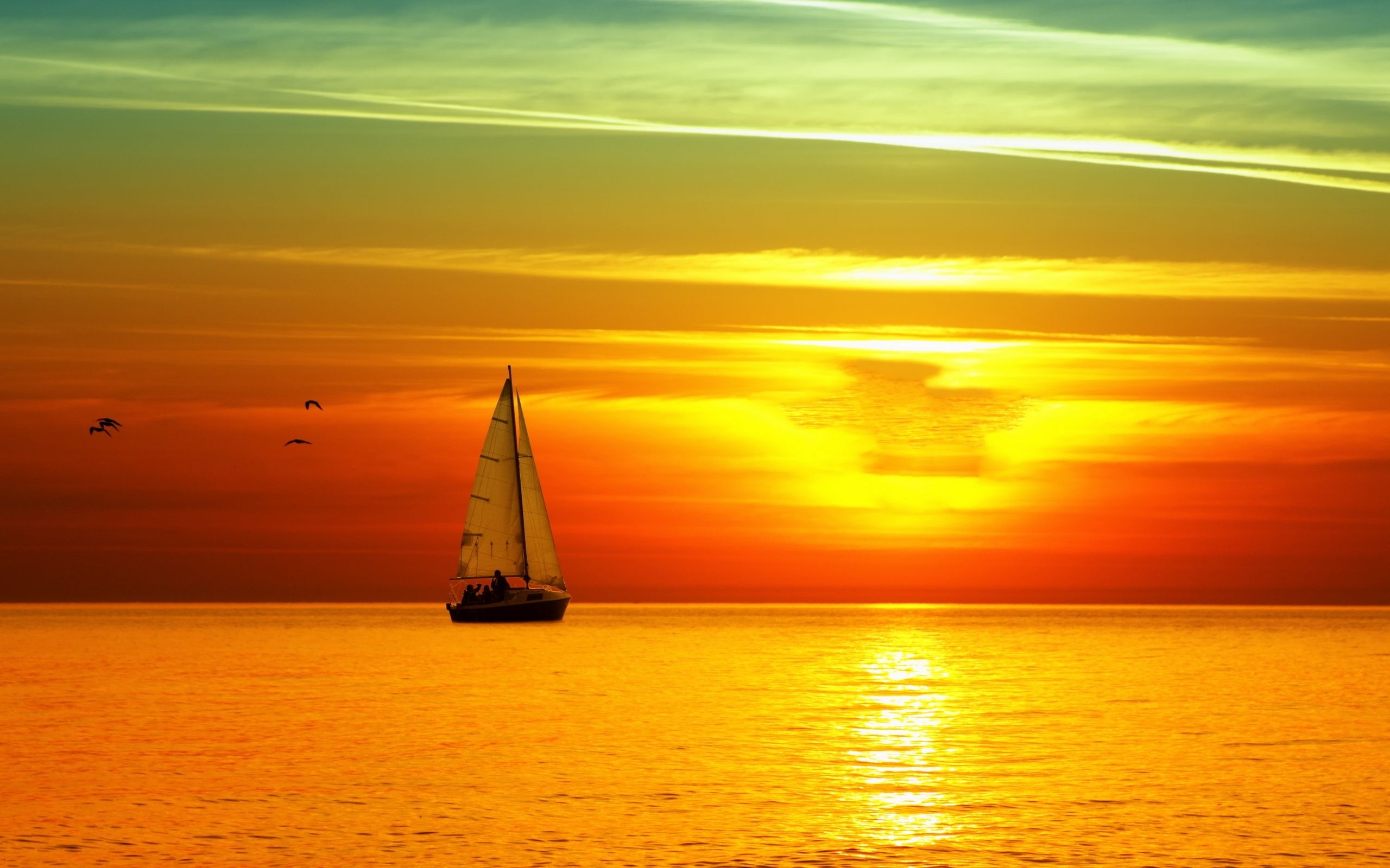 Boat In The Sunset - HD Wallpaper 