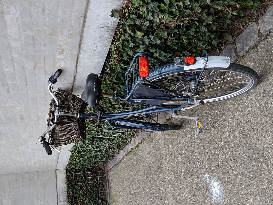 Denmark, Copenhagen, Vintage Bike, Outside, Google - Road Bicycle - HD Wallpaper 