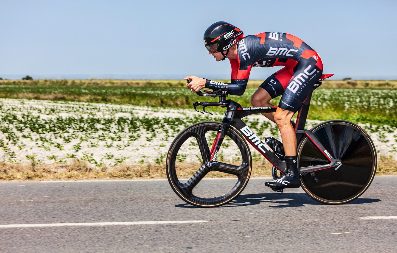 Photo Wallpaper Road, Field, The Sun, Bike, Helmet, - Cycling Images Hd - HD Wallpaper 