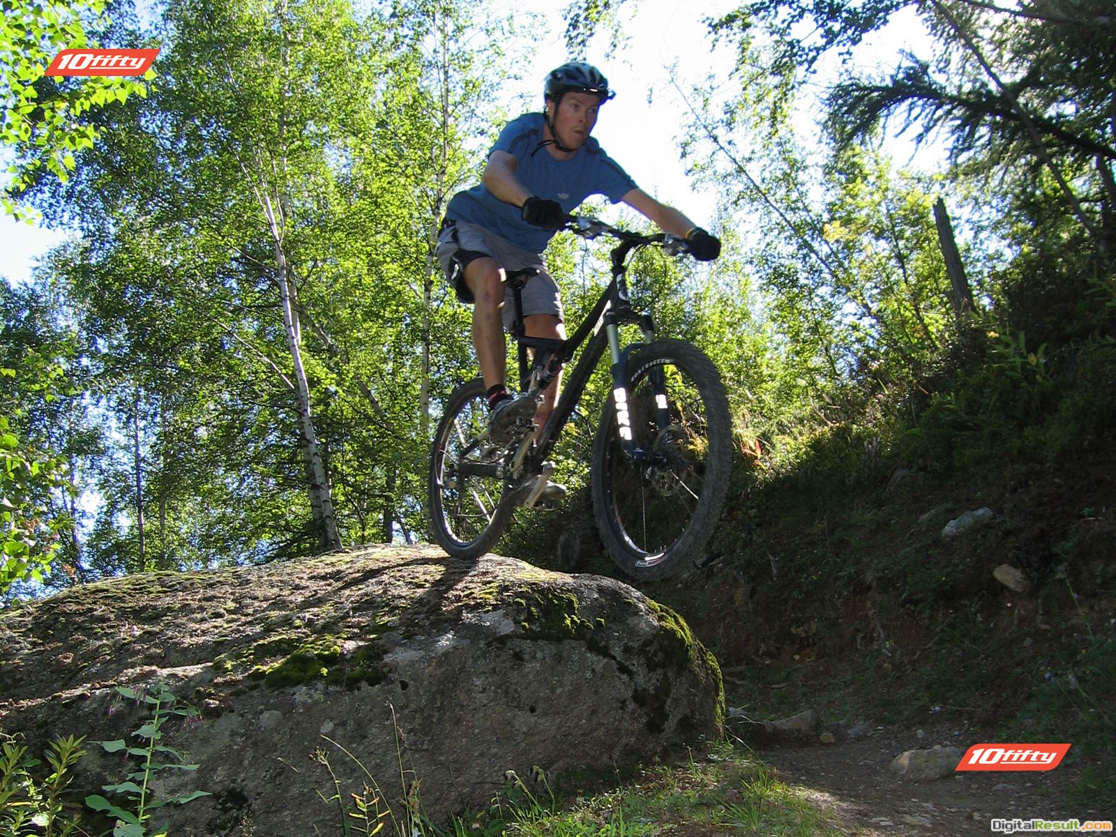 Downhill Mountain Bike Wallpaper - Mountain Bike - HD Wallpaper 