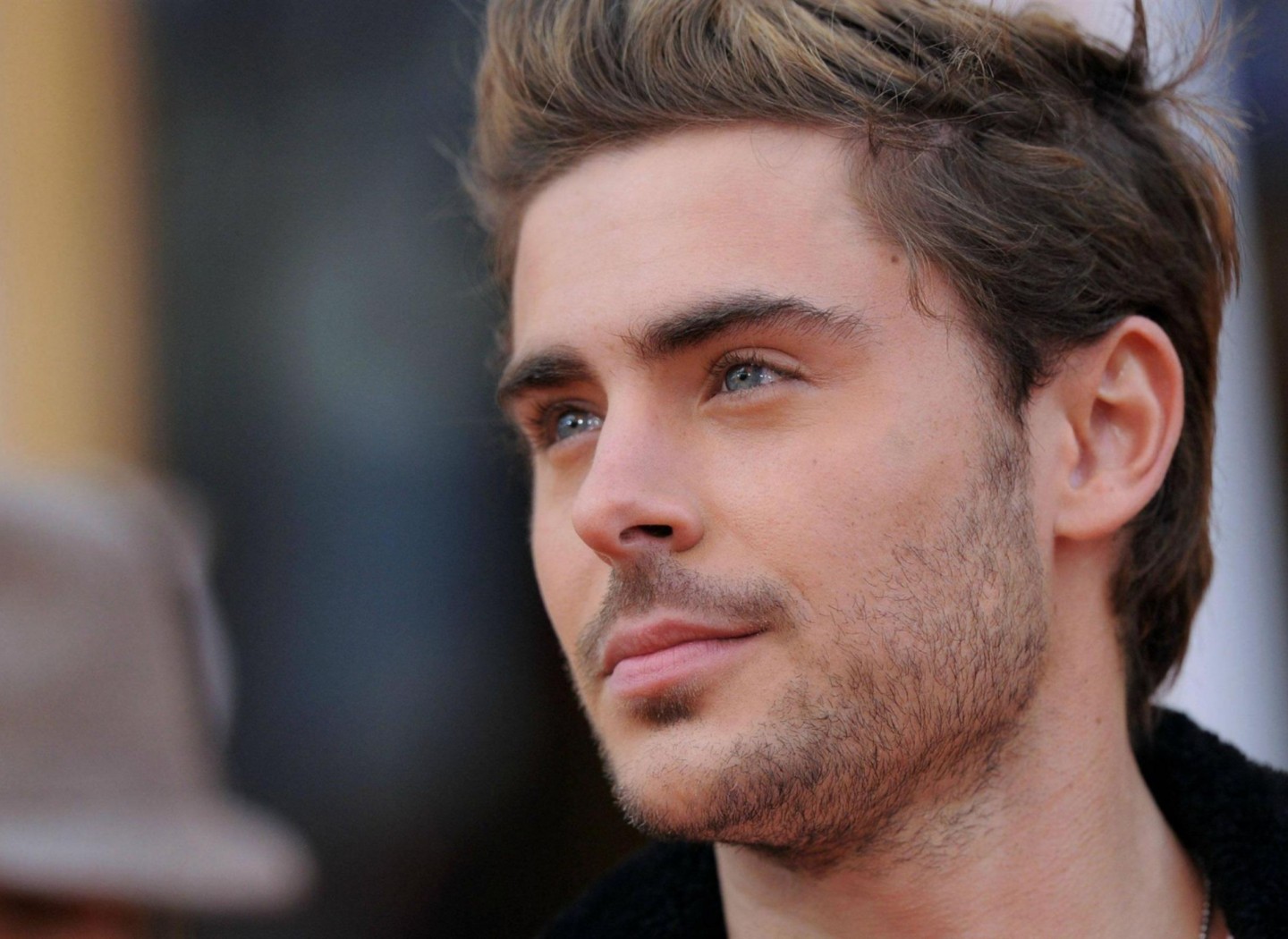 Zac Efron Wallpaper Hd - HD Wallpaper 