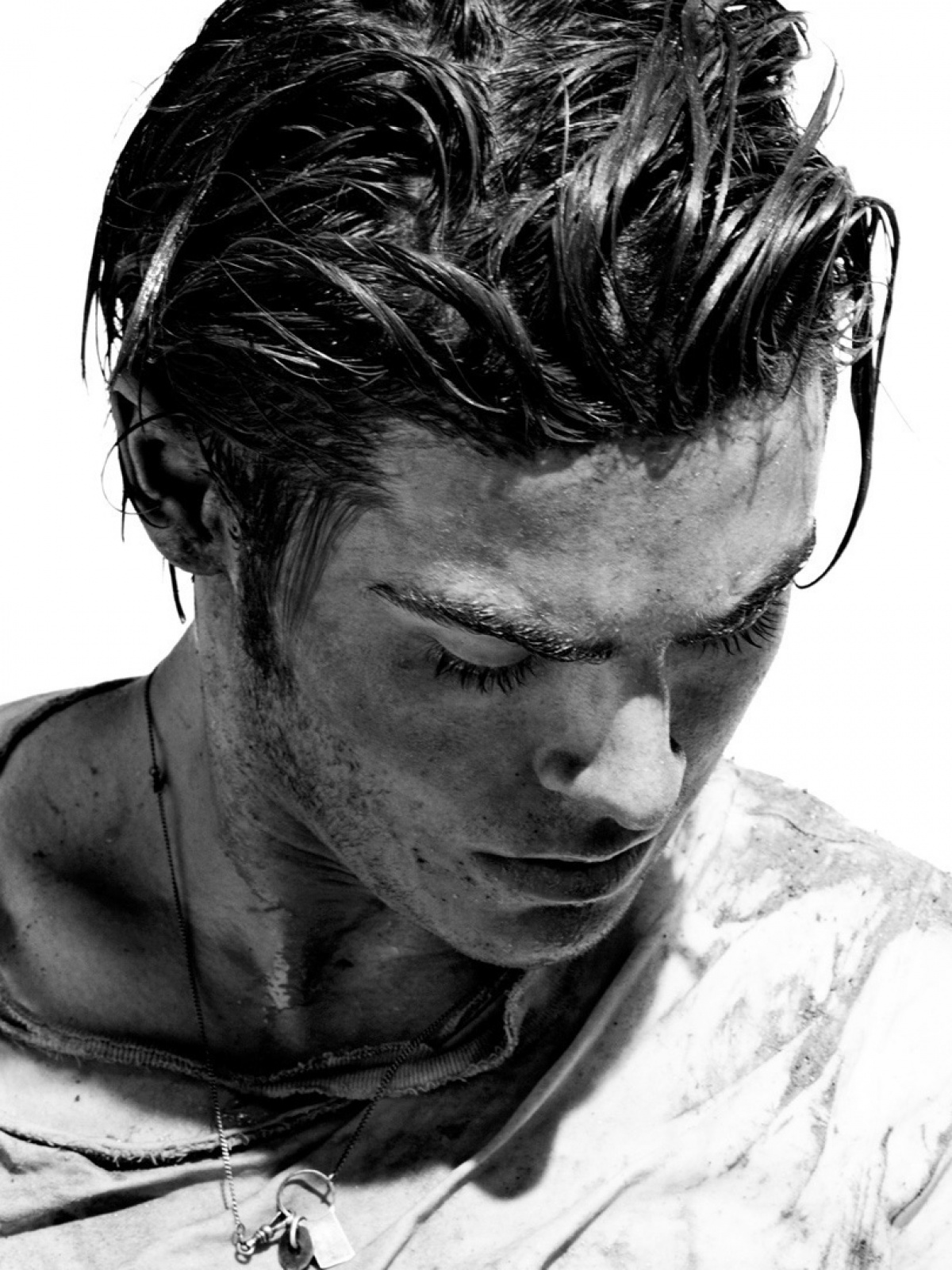 Zac Efron 2017 Black And White - HD Wallpaper 