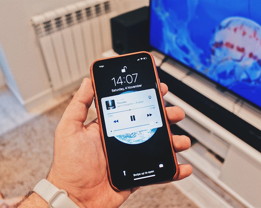 Spain, Madrid, Calle De Blasco De Garay, Thunder, Imagine - Iphone - HD Wallpaper 