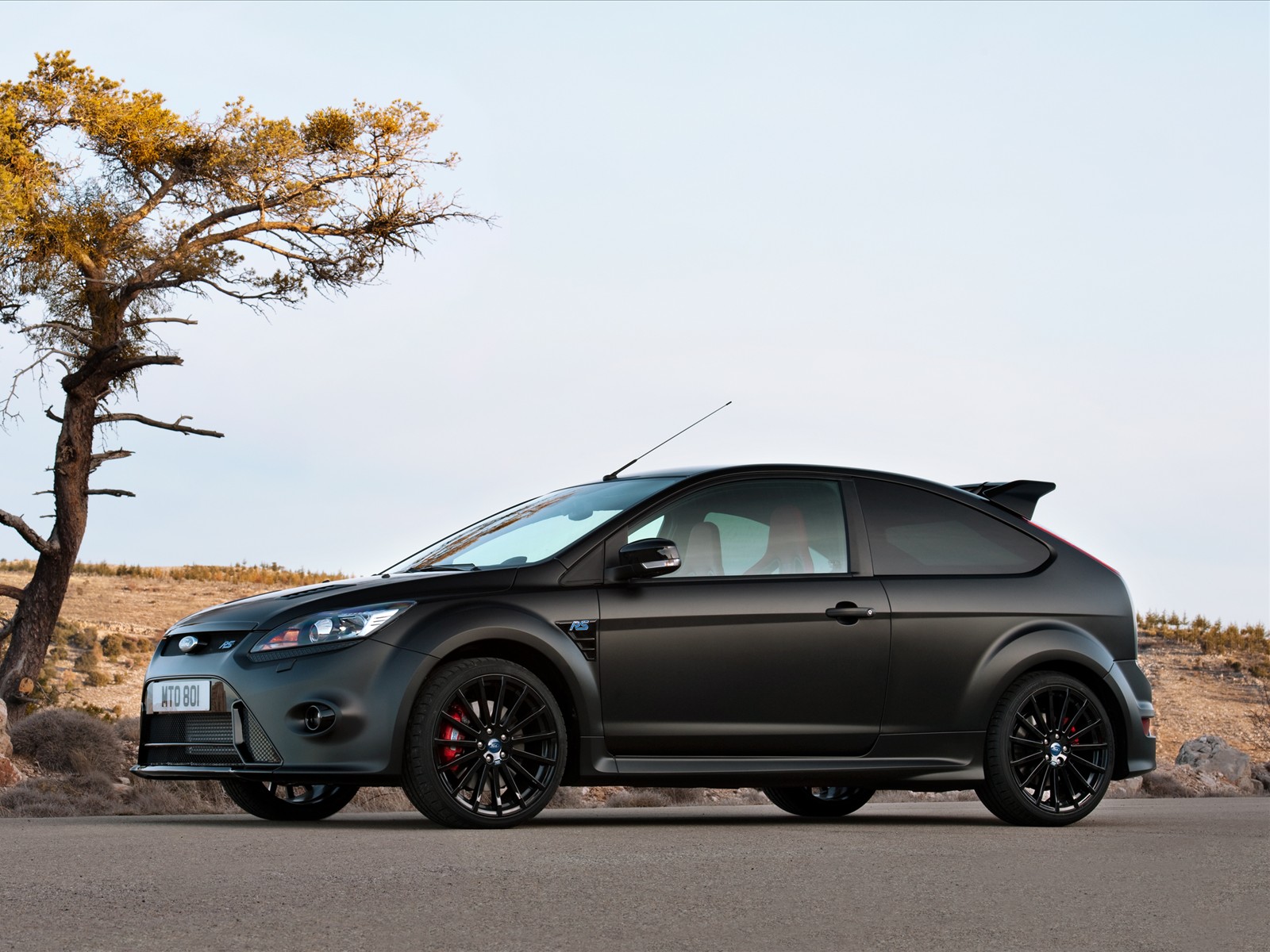 Ford Focus Rs 500 2011 Black - HD Wallpaper 