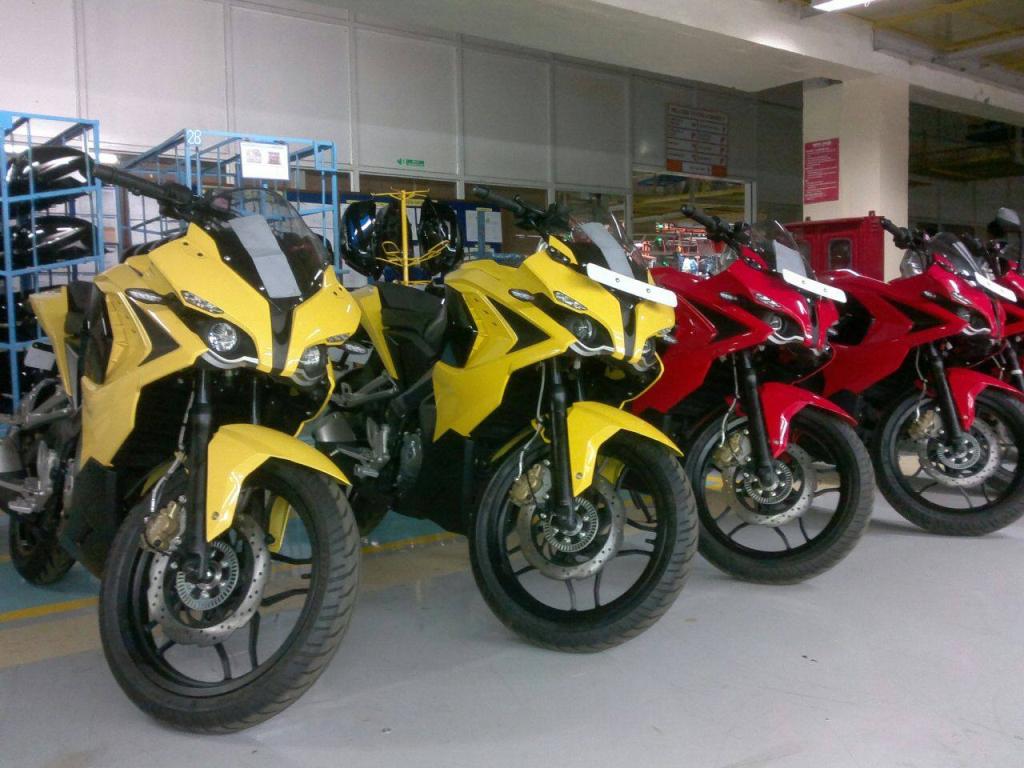 Pulsar Rs 200 Yellow - Bajaj Pulsar 200 Rs Colours - 1024x768 Wallpaper - Pulsar Rs 200 Yellow - Bajaj Pulsar 200 Rs Colours - 1024x768 Wallpaper -