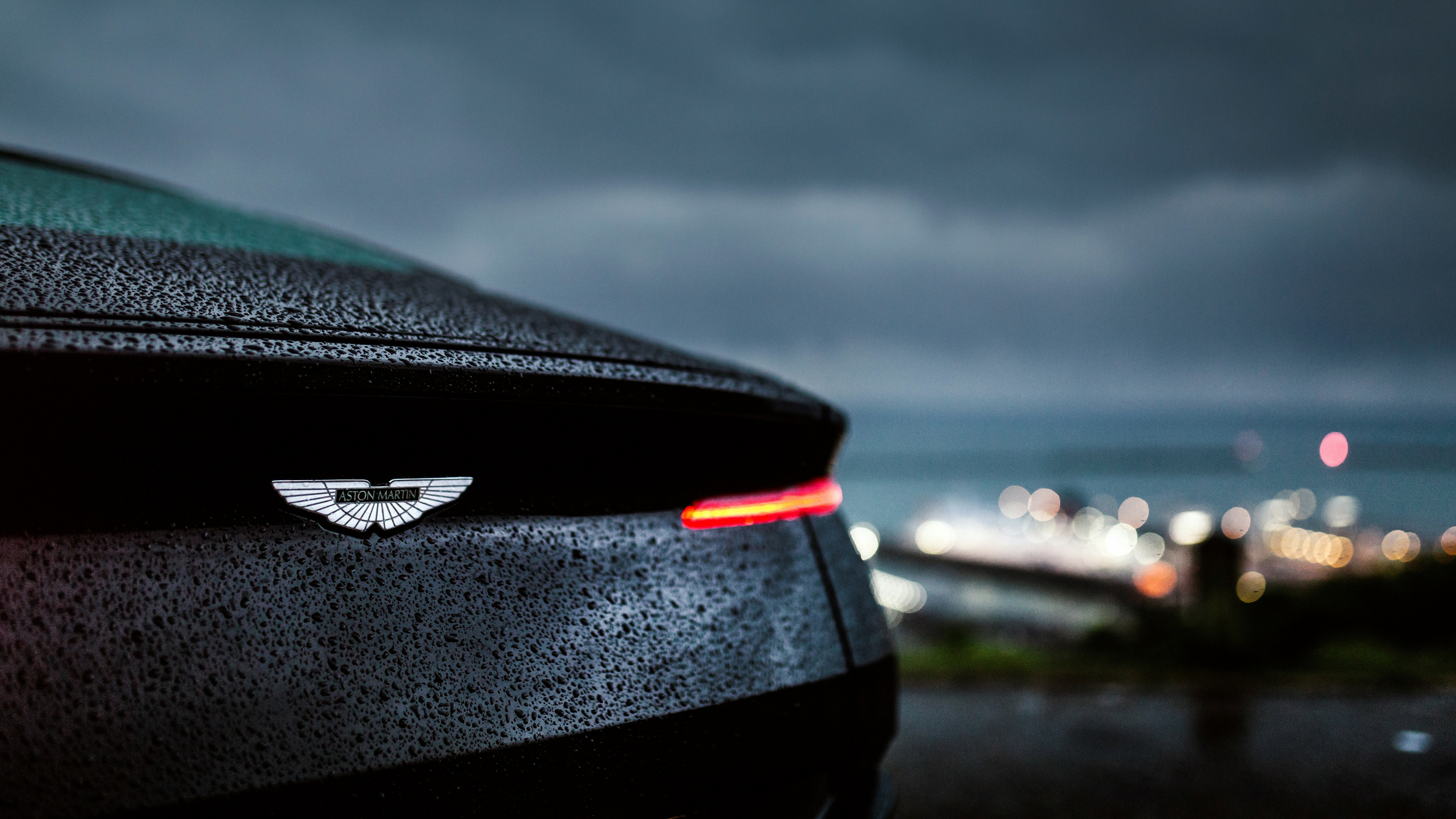 Aston Martin Db11, Drops, Rain, Rear, Taillight, Wallpaper - HD Wallpaper 