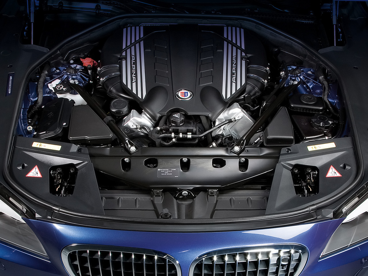 Alpina B7 Biturbo Engine - HD Wallpaper 
