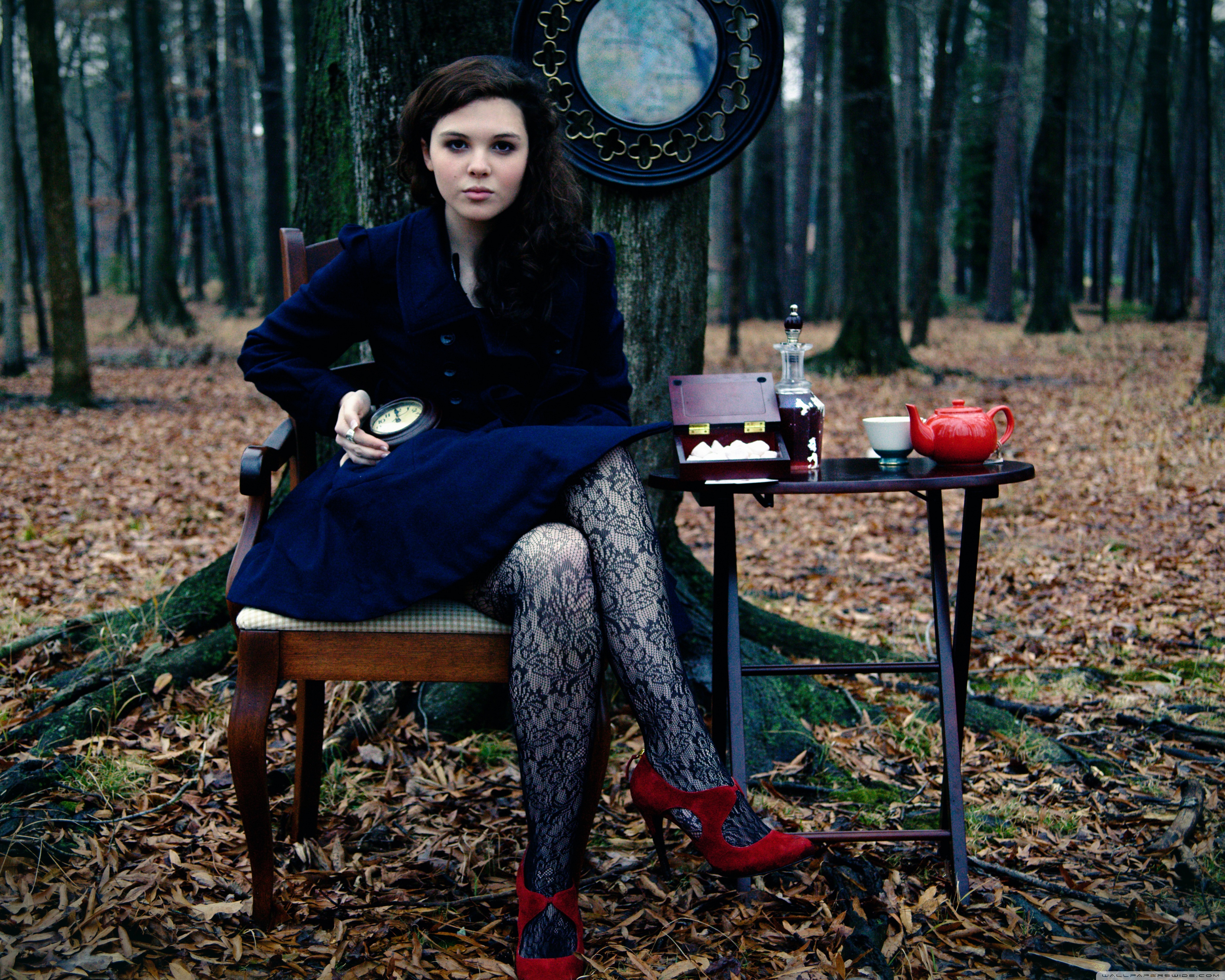 Surrealism Photography Alice In Wonderland - HD Wallpaper 