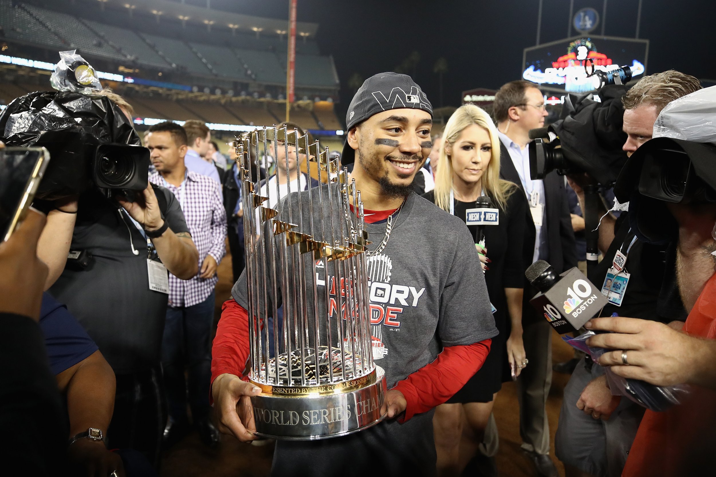 Mookie Betts, Boston Red Sox - Red Sox 2018 World Series Champions Mookie Betts - HD Wallpaper 