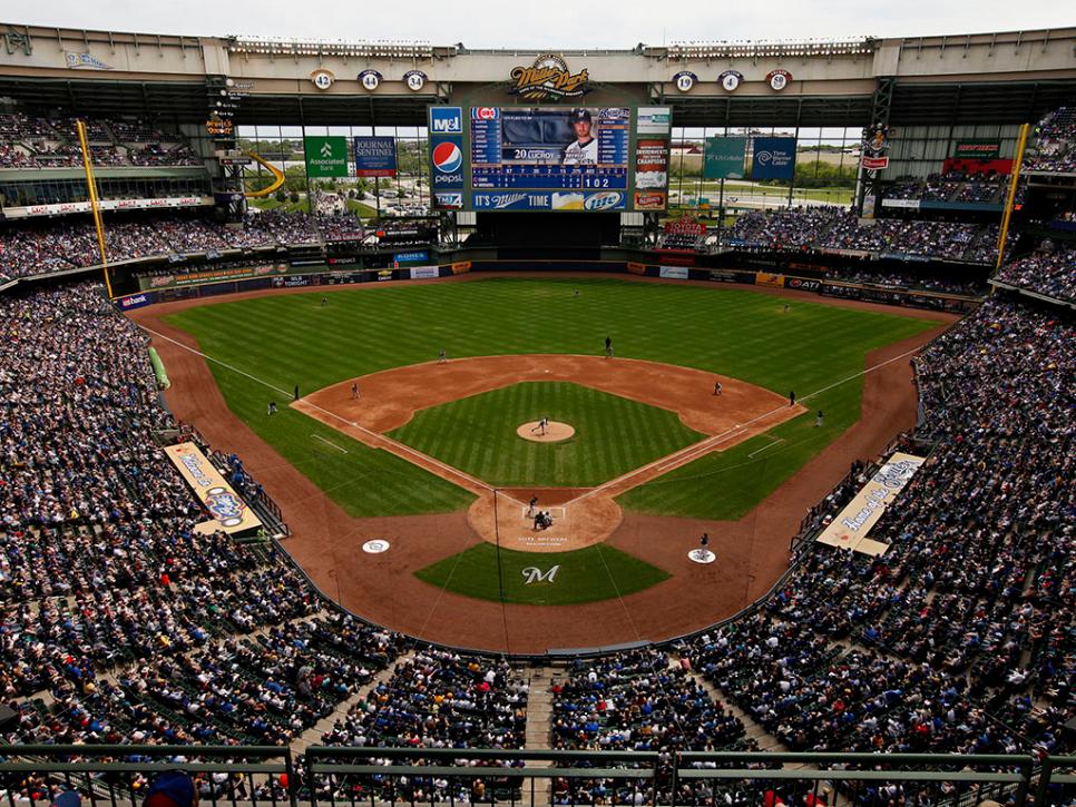 Milwaukee Brewers Baseball Field - HD Wallpaper 