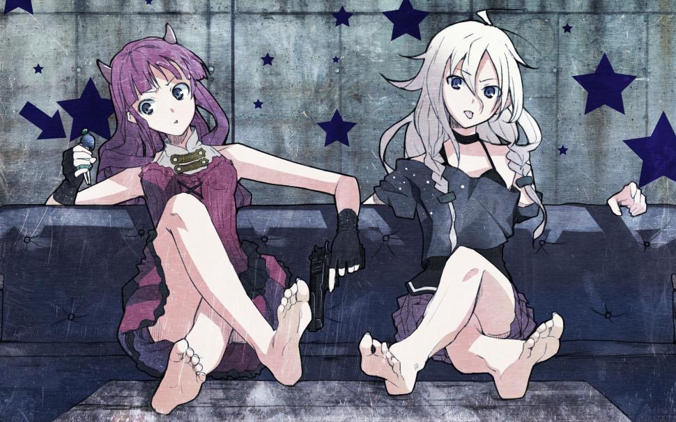 Anime Girls Carrying Guns Wallpaper, Hd Wallpaper,anime - HD Wallpaper 