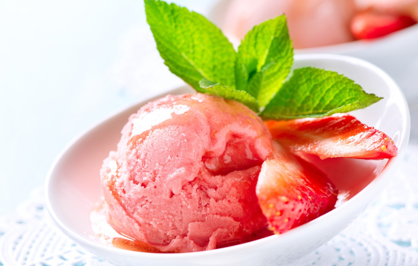 Photo Wallpaper Strawberry, Ice Cream, Bowl, Mint, - Strawberry - 1332x850  Wallpaper 