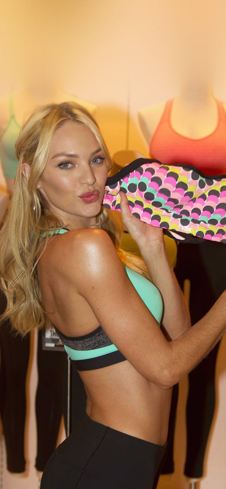 Victoria Secret Models Wallpaper Iphone - HD Wallpaper 