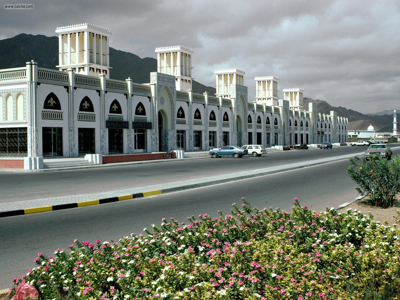 Khor Fakkan Shopping Mall - HD Wallpaper 