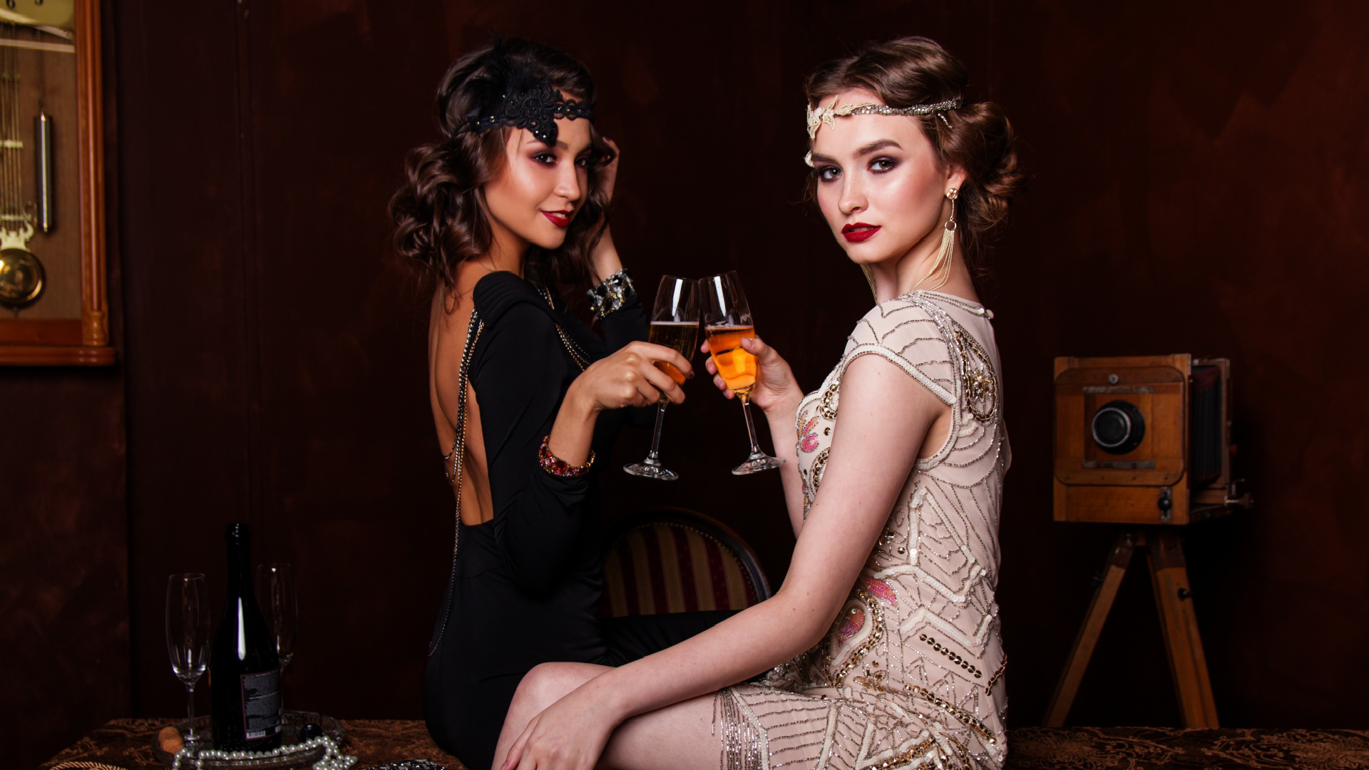 Party Theme Ideas Adults - HD Wallpaper 