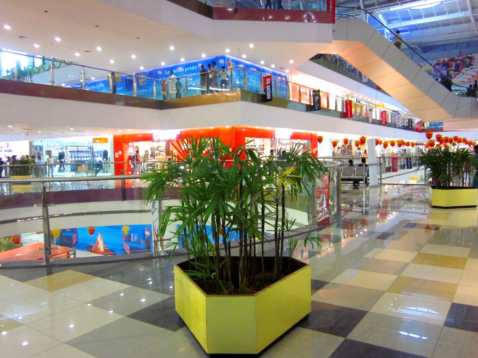 Z Square Mall - Kanpur Mall Z Square - 1632x1224 Wallpaper 