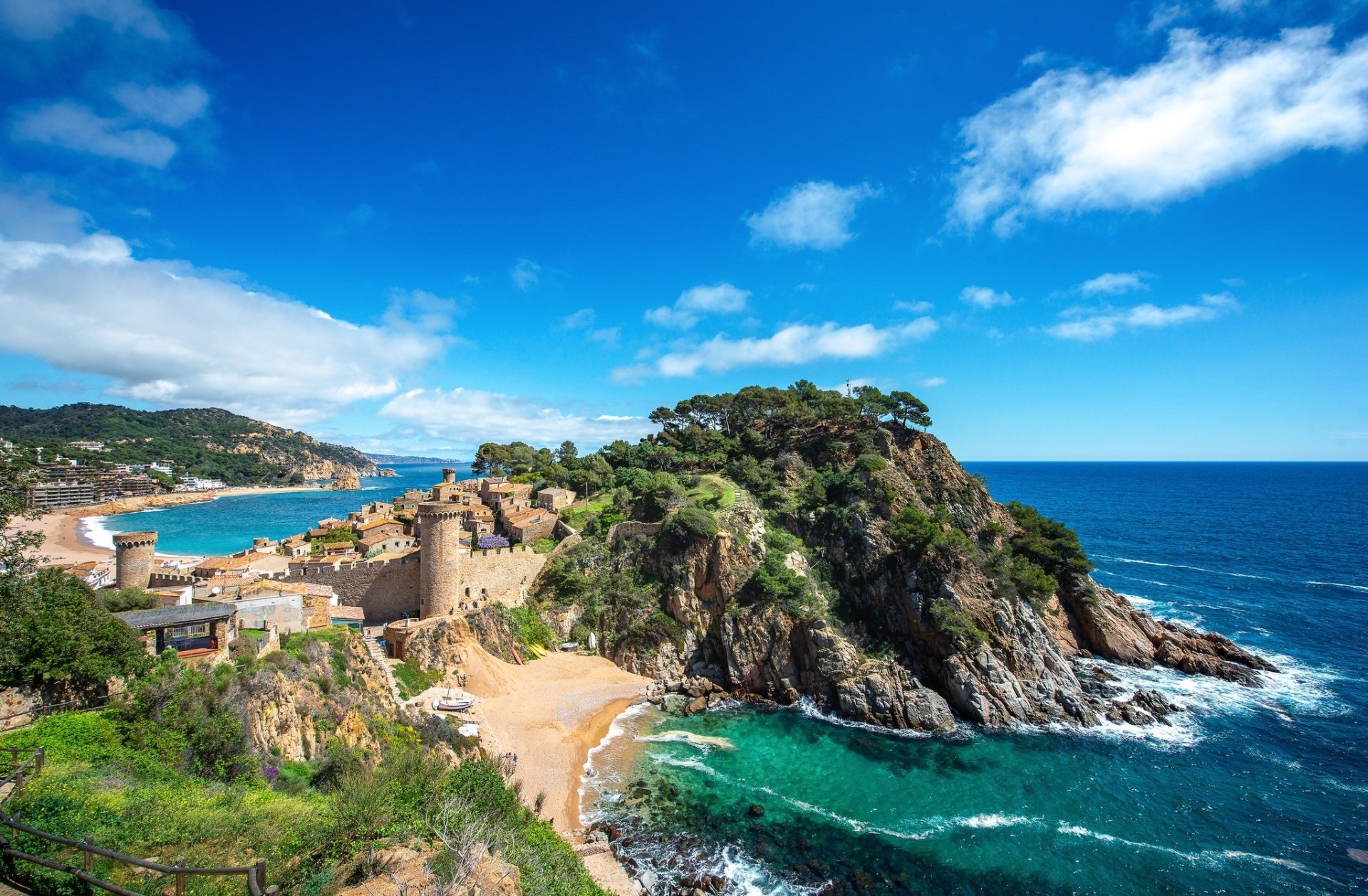 Tossa De Mar - HD Wallpaper 