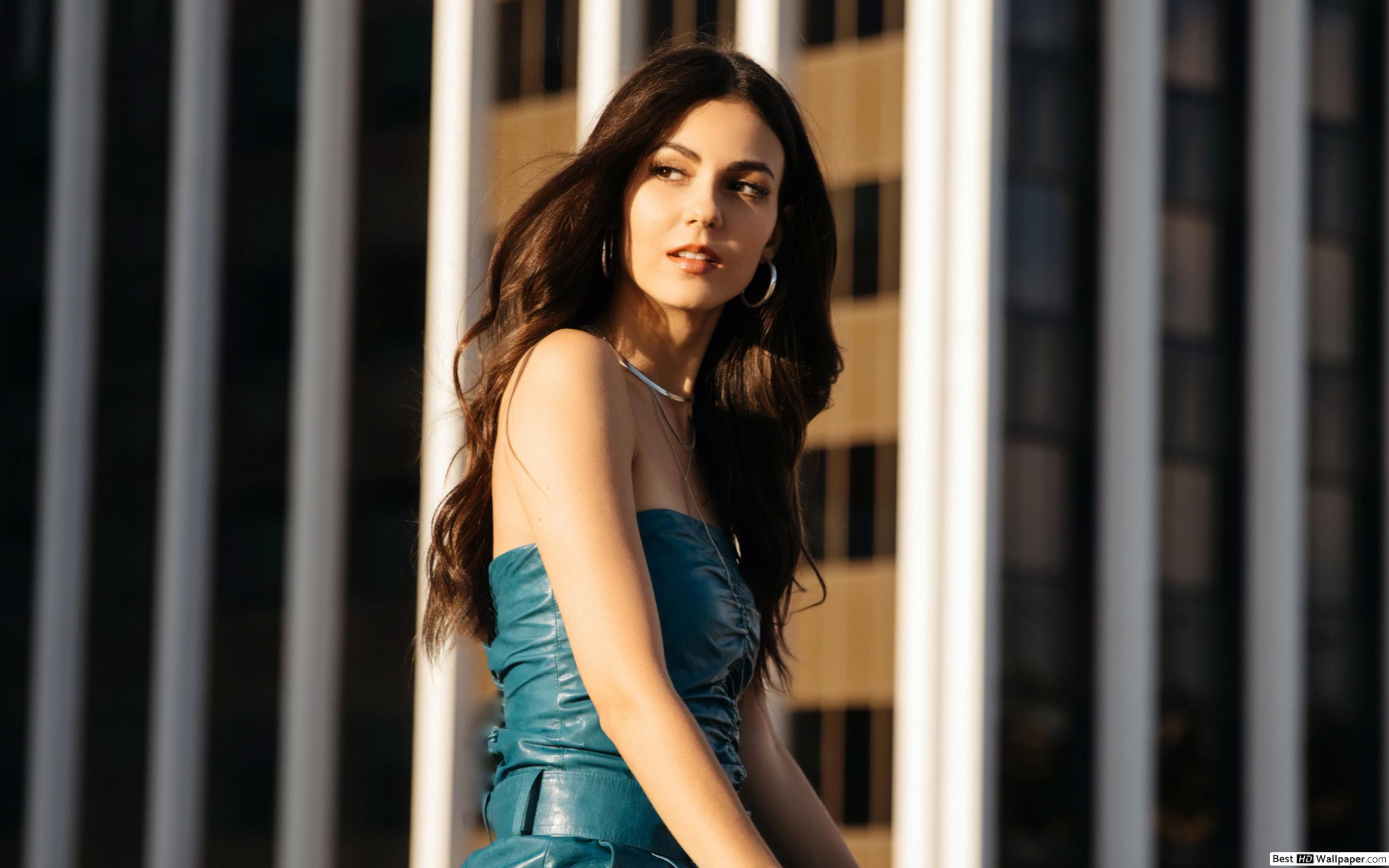 Victoria Justice Wallpaper Iphone - HD Wallpaper 