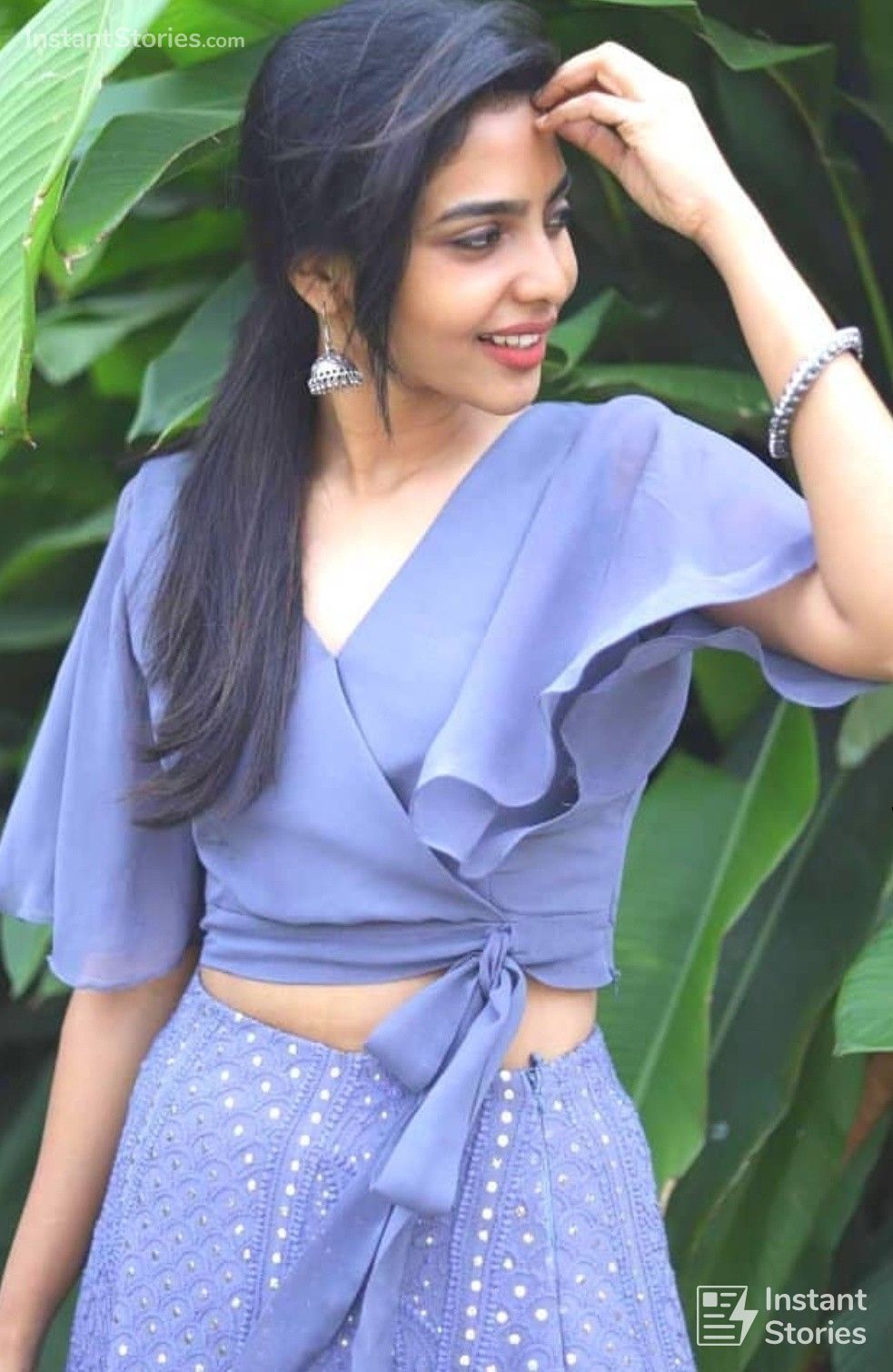 Aishwarya Lekshmi Latest Cute Hd Photos/wallpapers - Aishwarya Lekshmi Dresses - HD Wallpaper 
