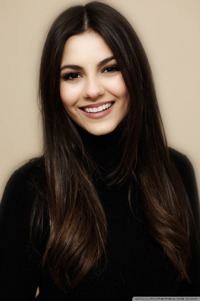 Victoria Justice Black Hair - HD Wallpaper 