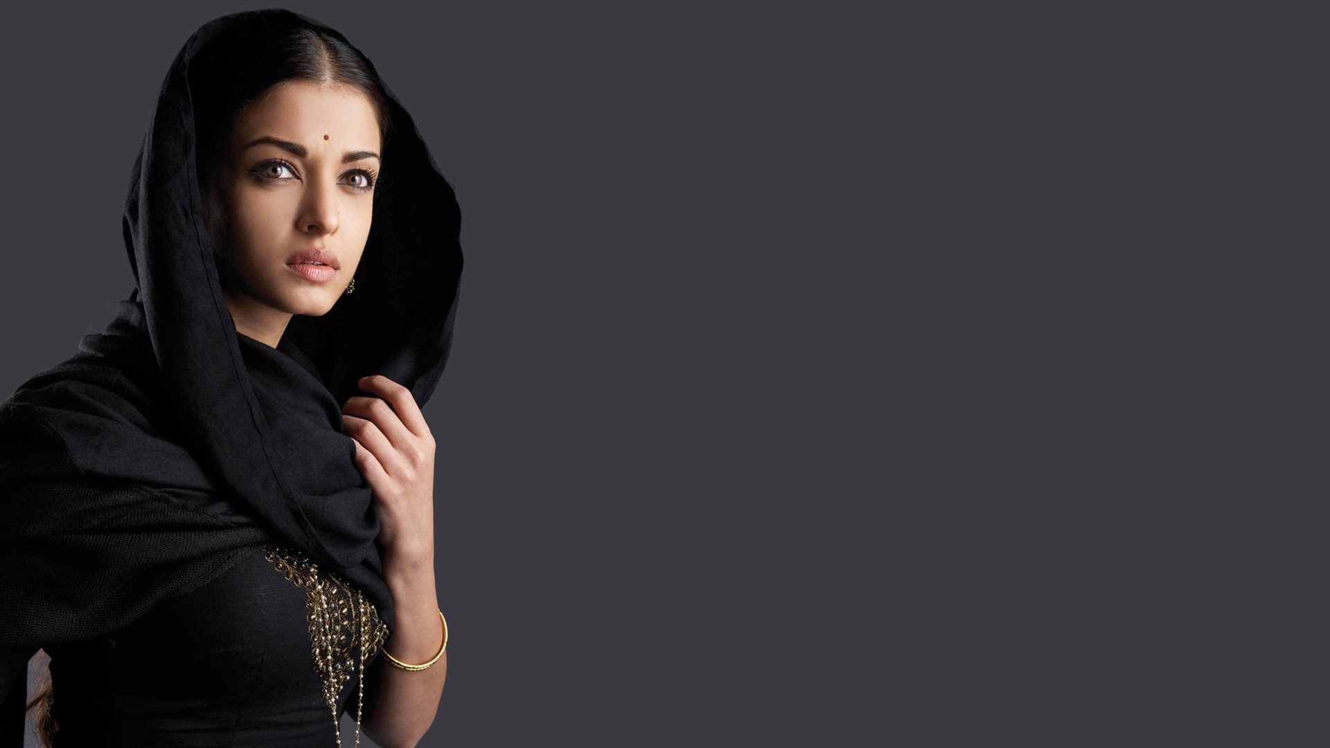 Aishwarya Rai Full Hd Wallpaper - HD Wallpaper 