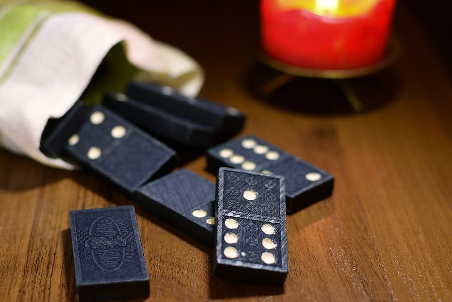Domino, Play, Dominoes, Gesellschaftsspiel, Mind Game, - HD Wallpaper 