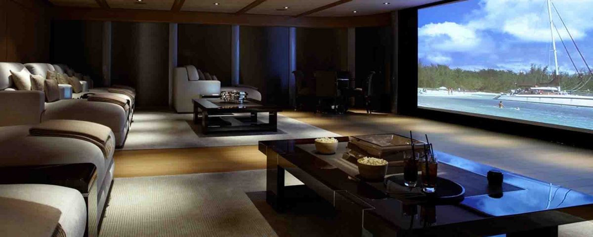 Interior Of A Cinema In Home - HD Wallpaper 