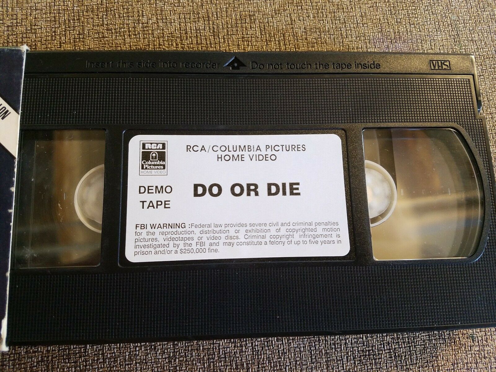 Label - HD Wallpaper 