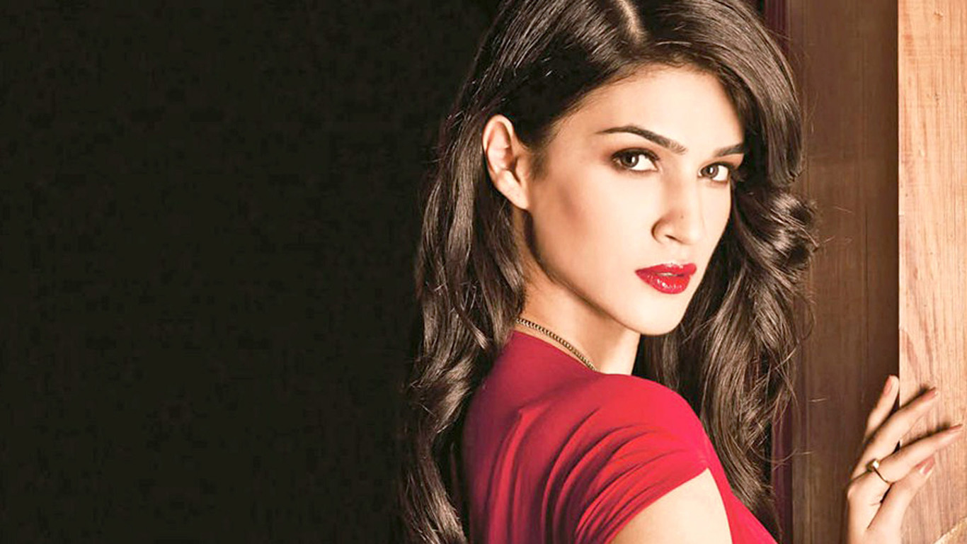 Kriti Sanon High Definition Wallpapers - Kriti Sanon Red Dress - HD Wallpaper 