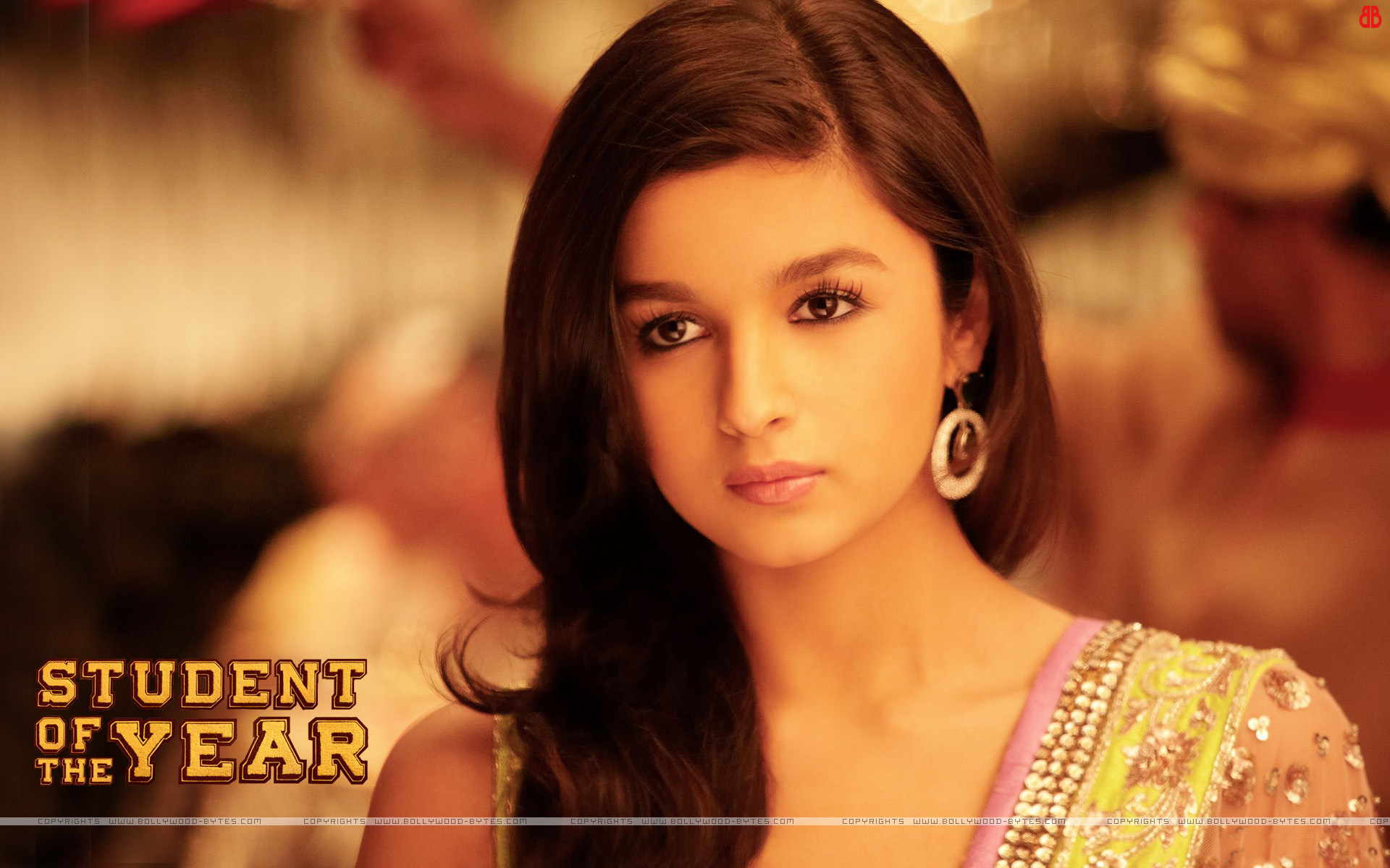 Alia Bhatt In Student Of The Year Wallpapers - Alia Student Of The Year - HD Wallpaper 