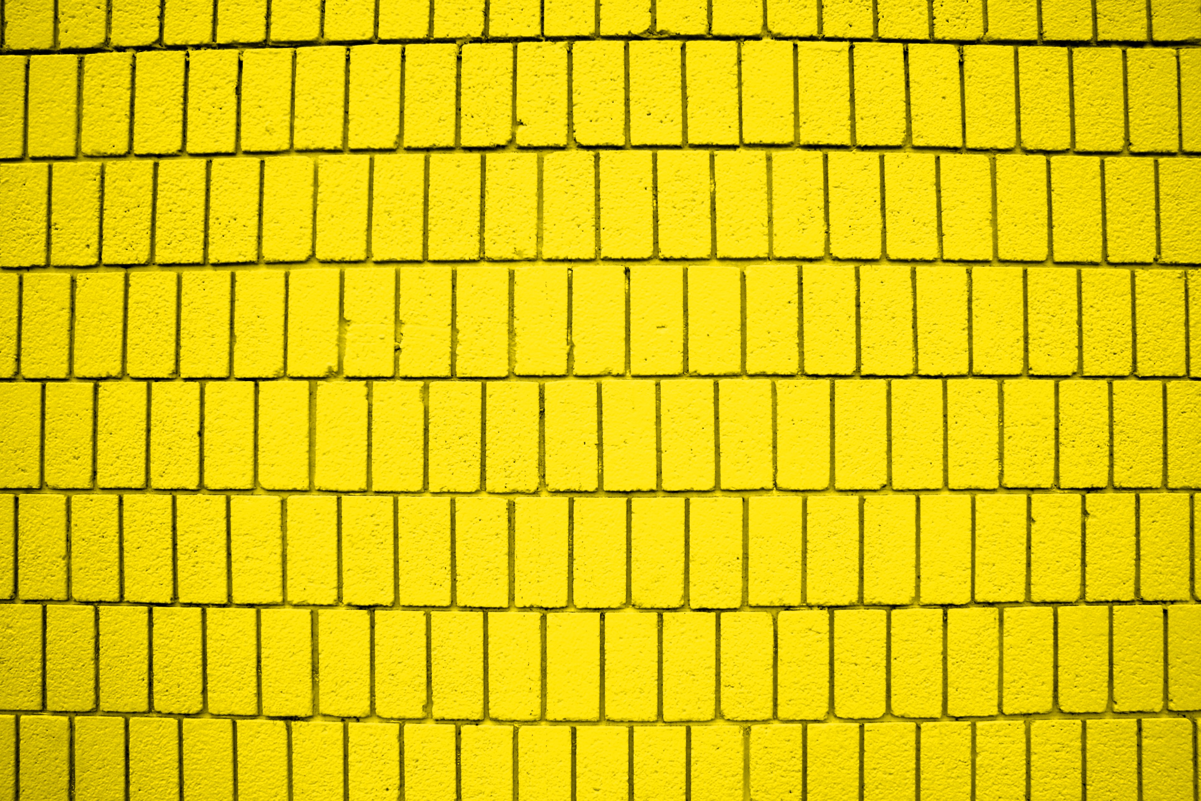 Bright Yellow Brick Wall Texture With Vertical Bricks - HD Wallpaper 