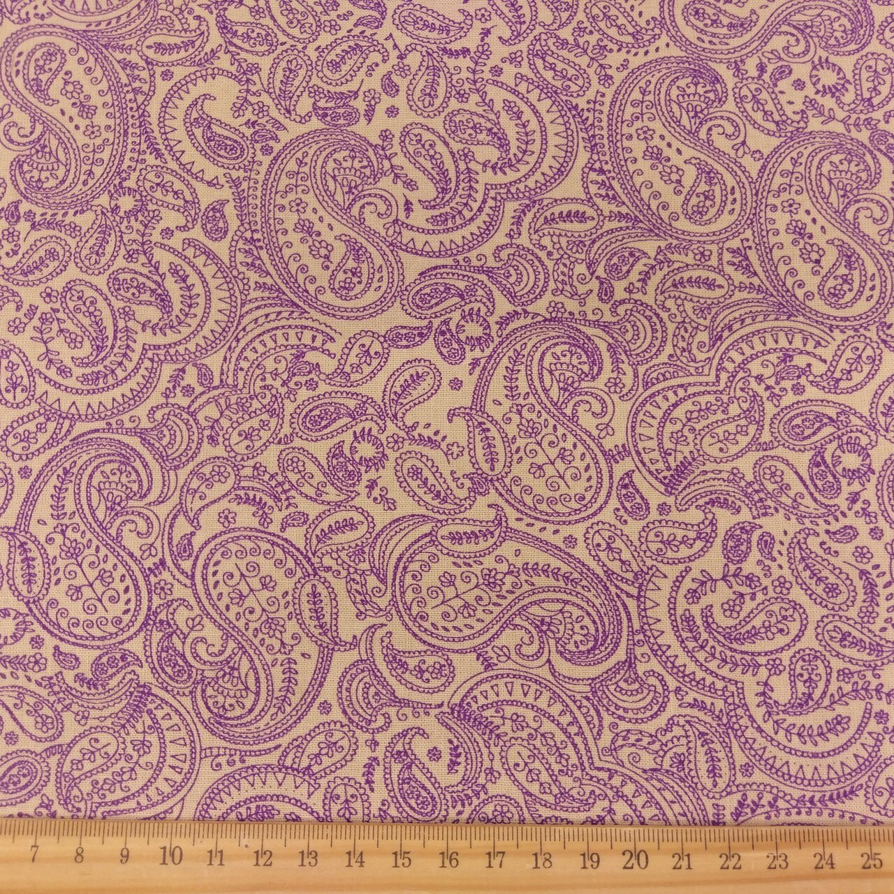 Purple Paisley - Wallpaper - HD Wallpaper 
