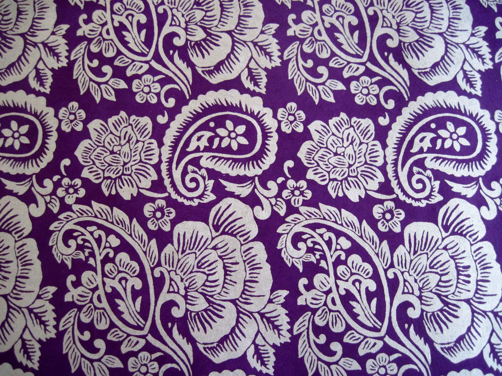 Purple Paisley Prints - HD Wallpaper 