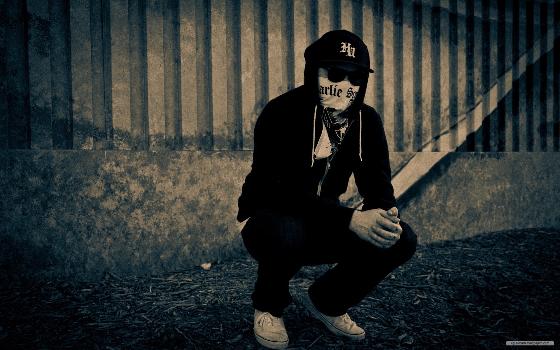 Free Star Wallpaper - Hollywood Undead - HD Wallpaper 