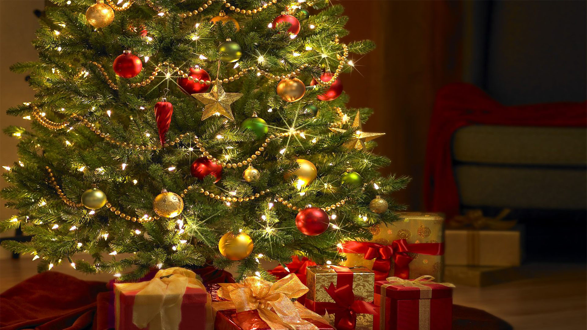 Christmas Tree Hd Wallpaper - Καλά Χριστούγεννα Και Ευτυχισμένο Το Νέο Έτοσ - HD Wallpaper 