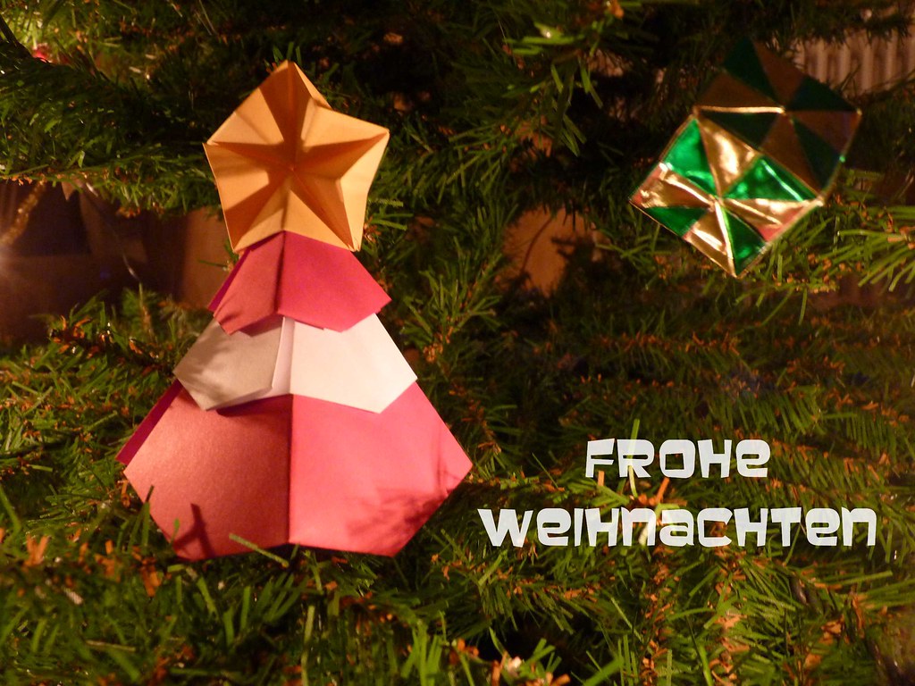 Christmas Tree - HD Wallpaper 