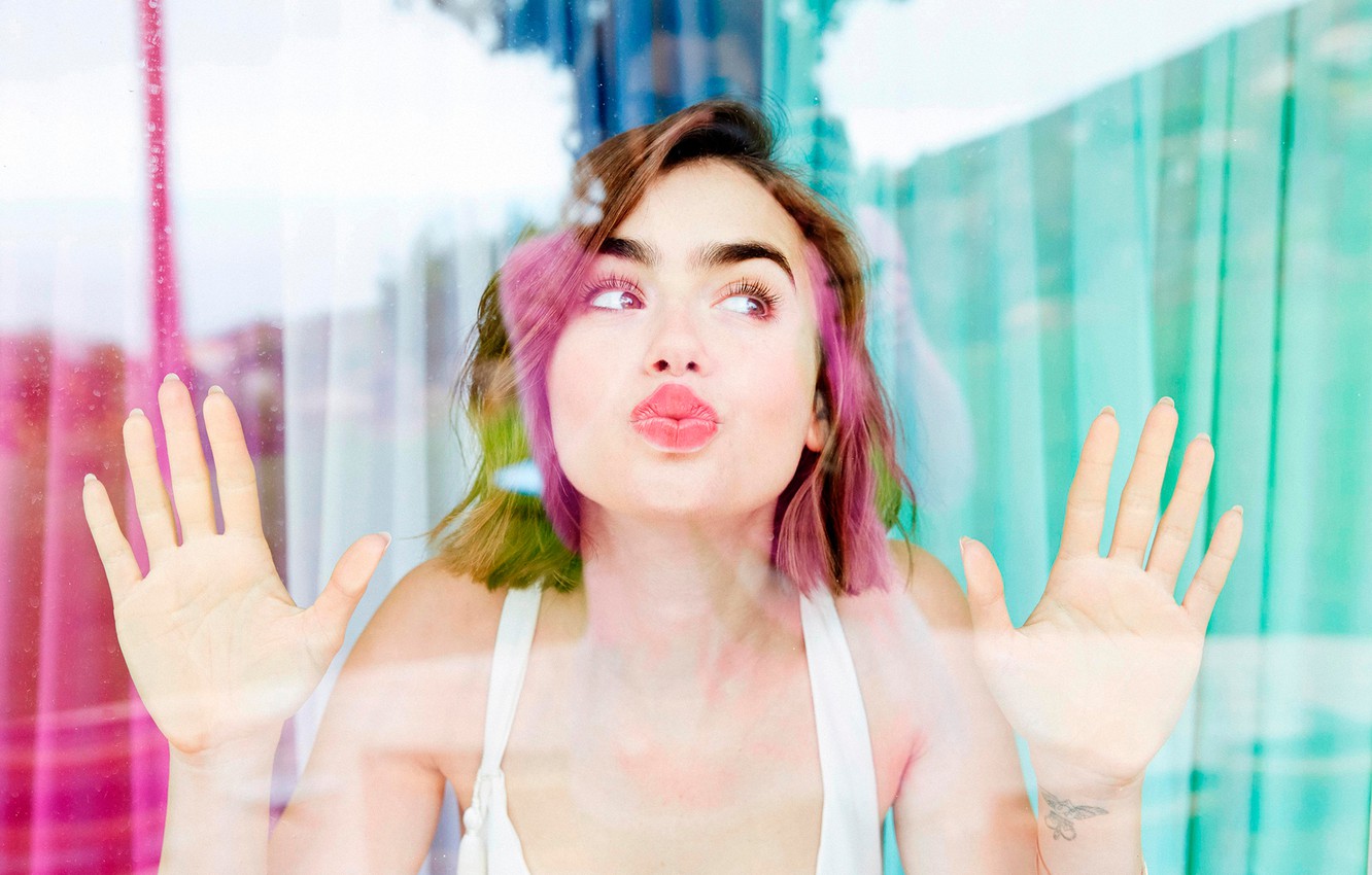 Photo Wallpaper Kiss, Sponge, Lily Collins, Lily Collins, - Lily Collins Photoshoot 2015 - HD Wallpaper 