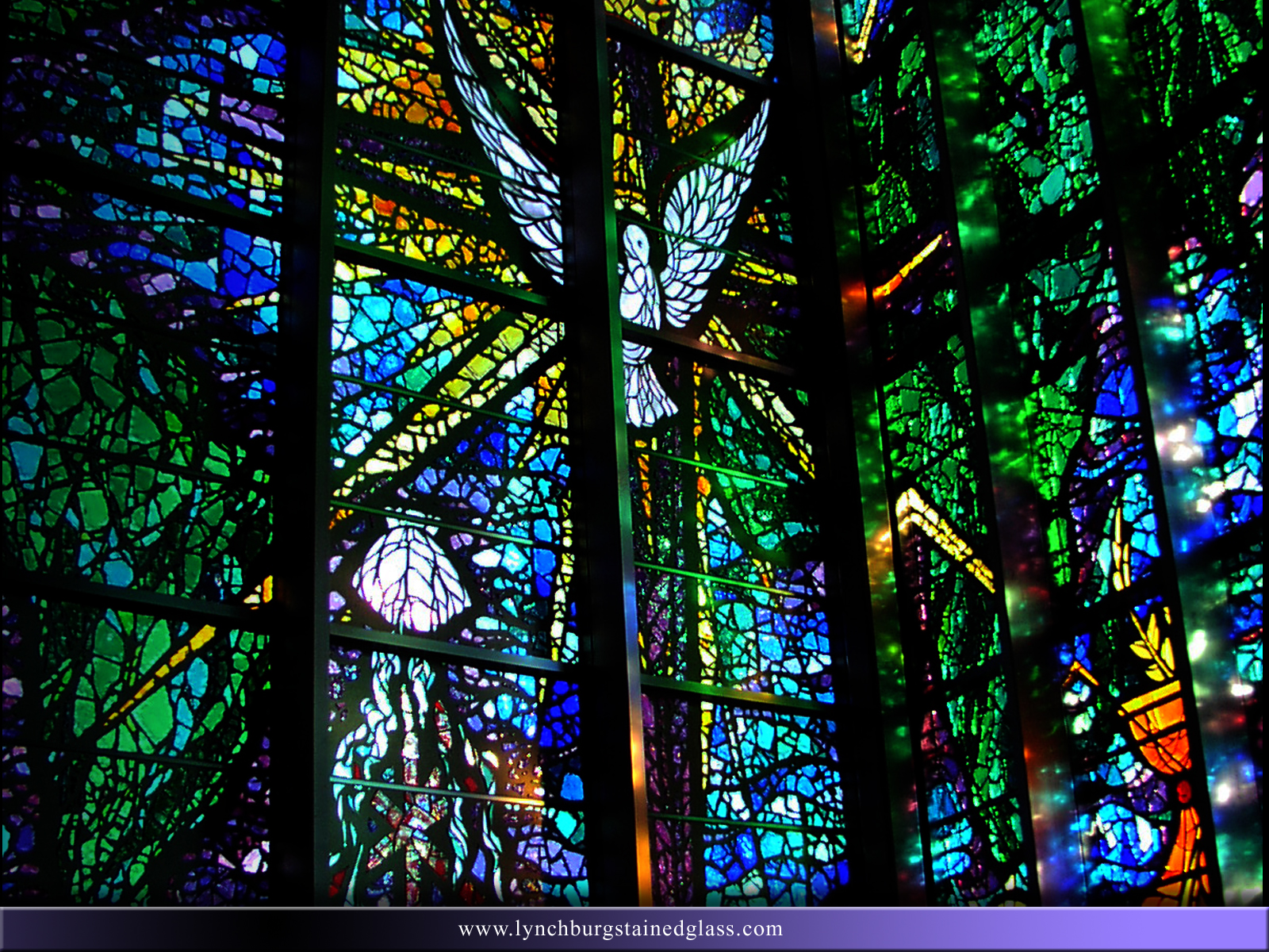 Religious Stained Glass - HD Wallpaper 