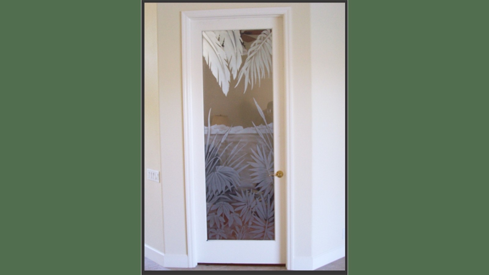Single Office Door With Etched Glass Tropical Design - Home Door - HD Wallpaper 
