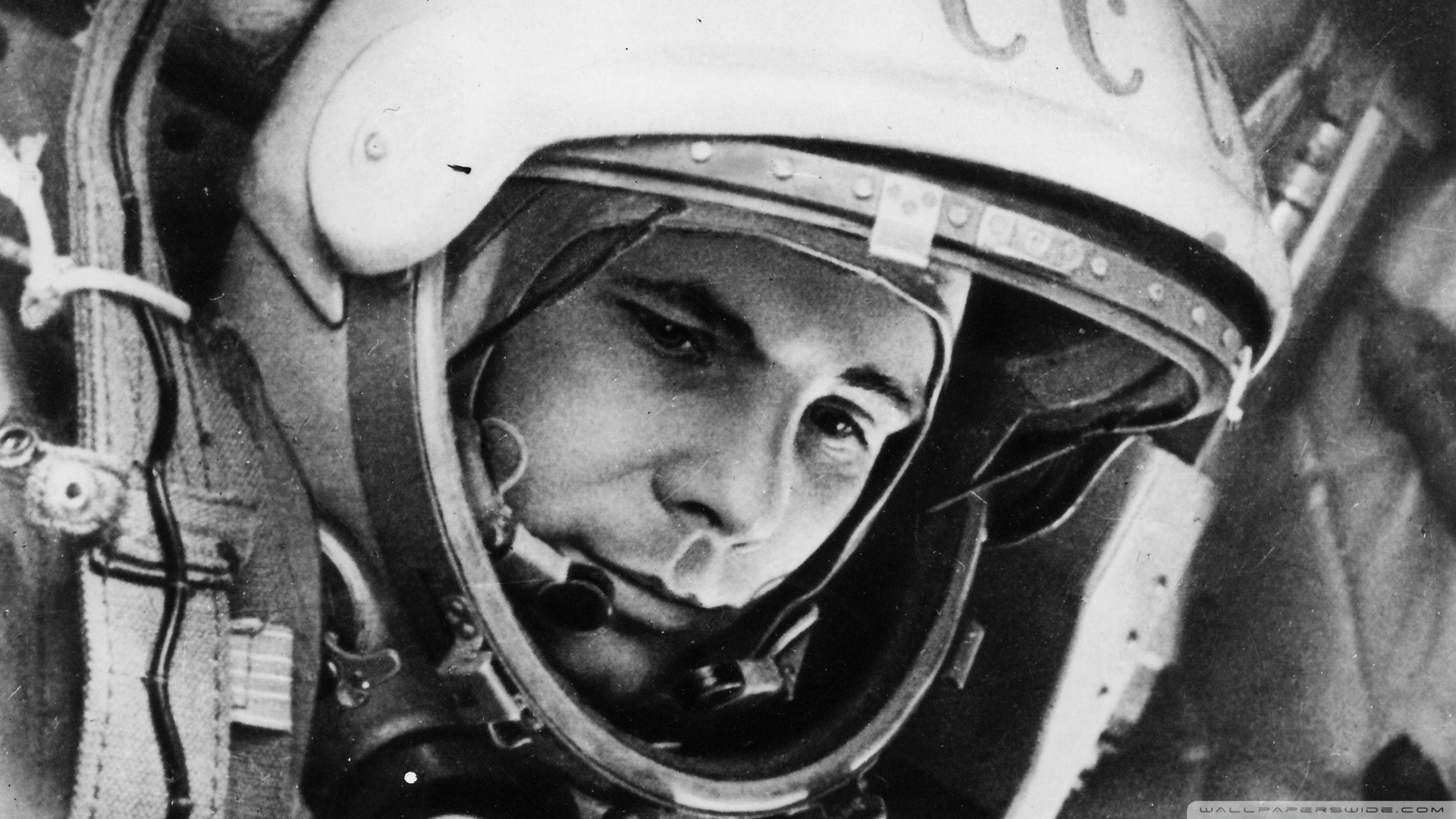Yuri Gagarin - HD Wallpaper 