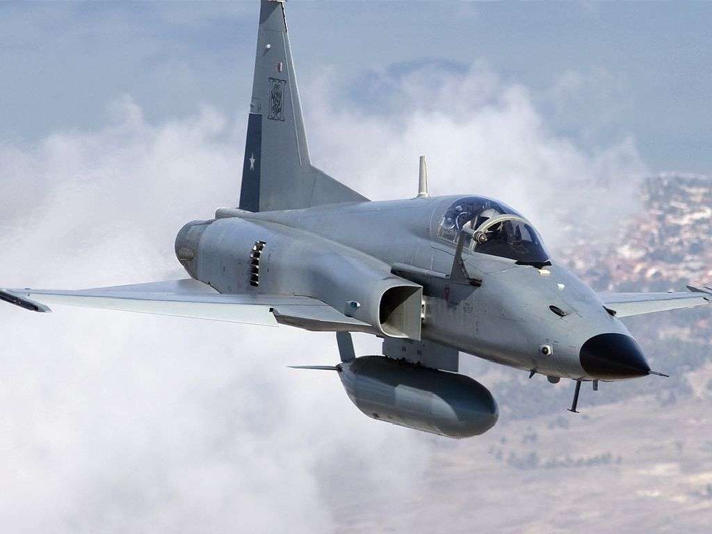Northrop F 5 Freedom Fighter Wallpaper - F 5e Tiger Iii - HD Wallpaper 
