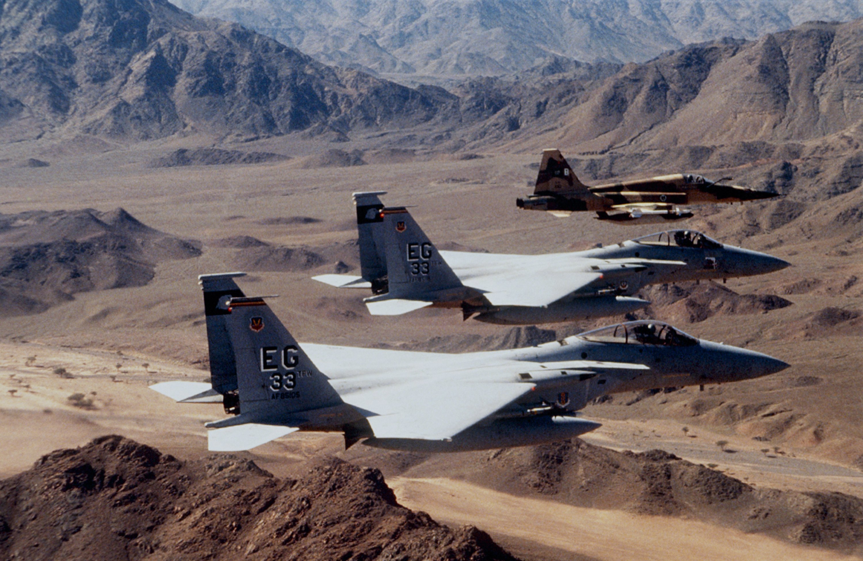 Desert Storm F 15c - HD Wallpaper 