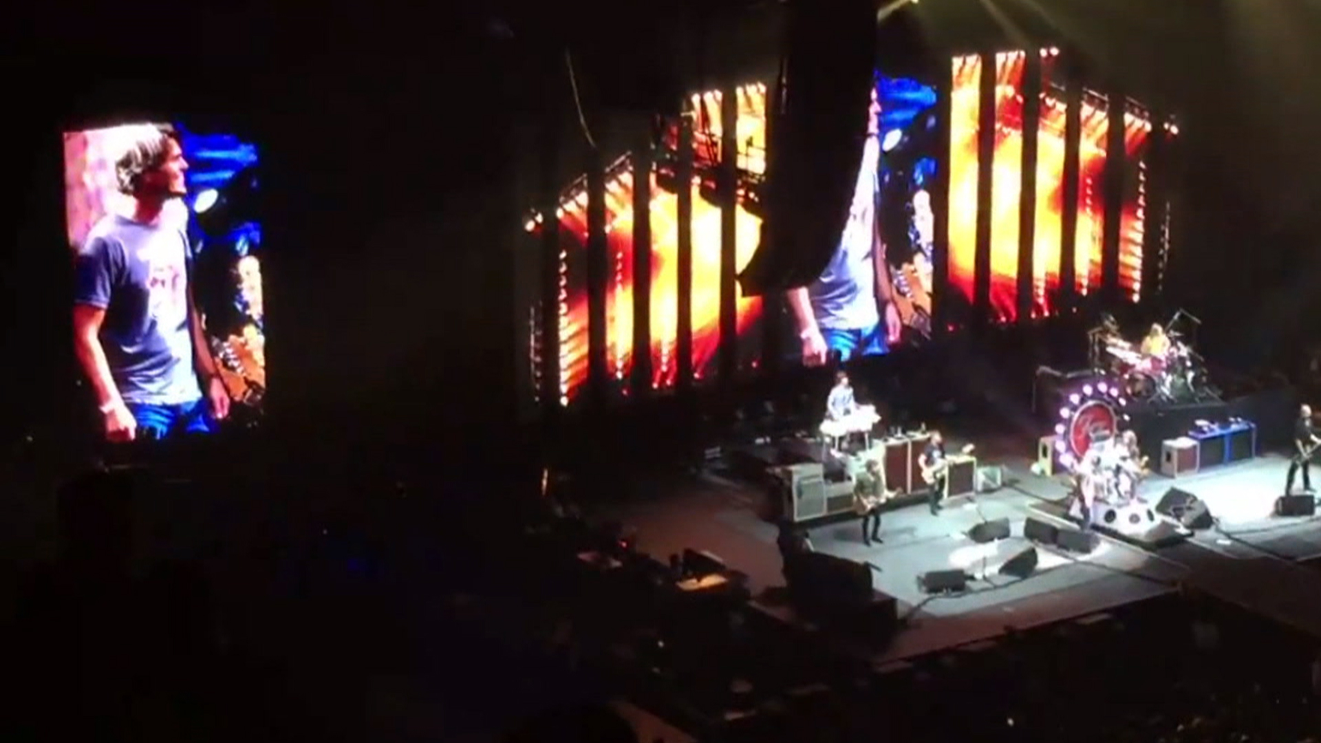 Stage - HD Wallpaper 