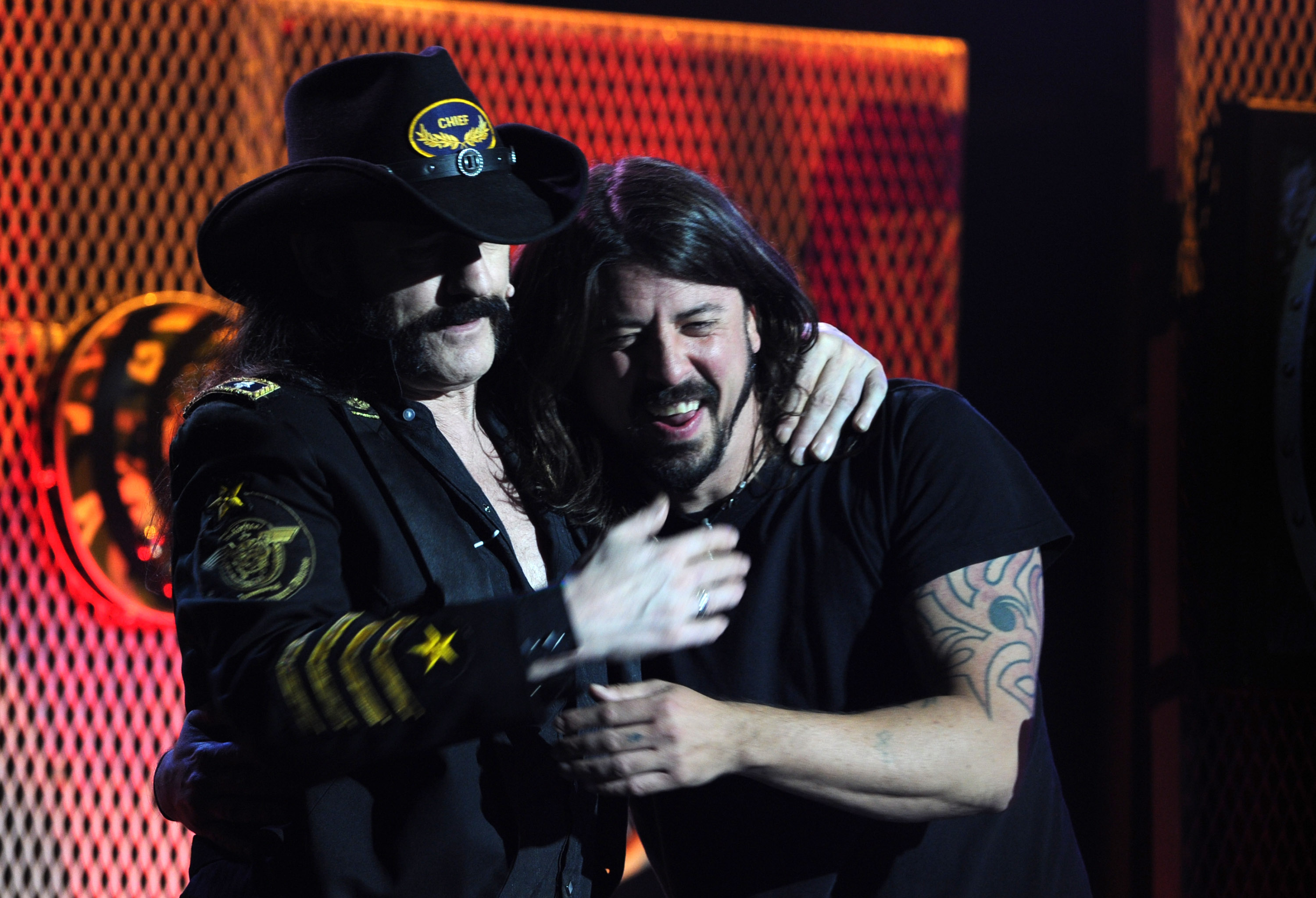 Dave Grohl Lemmy Kilmister - Hiram M. Chittenden Locks - HD Wallpaper 